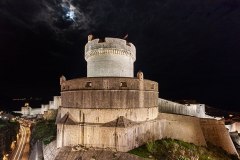 600px-Casco_viejo_de_Dubrovnik_Croacia_2014-04-13_DD_18